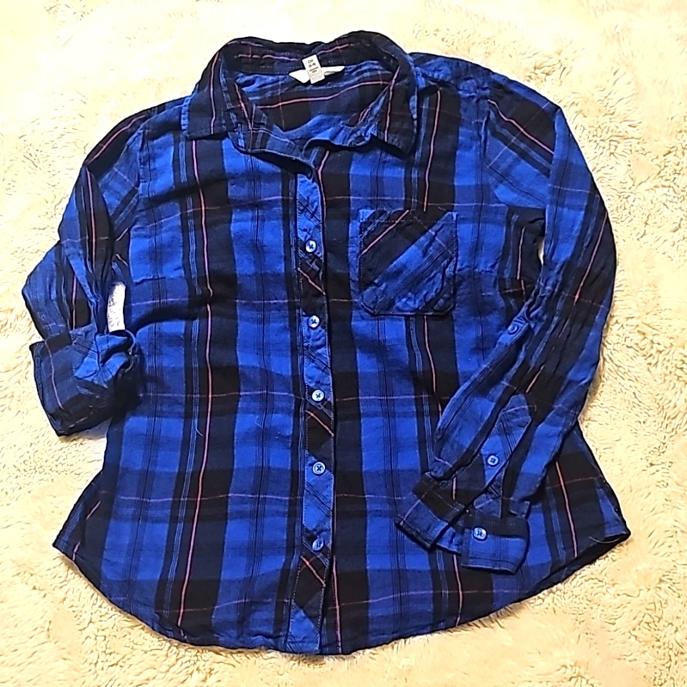 Time and Tru button-down shirt